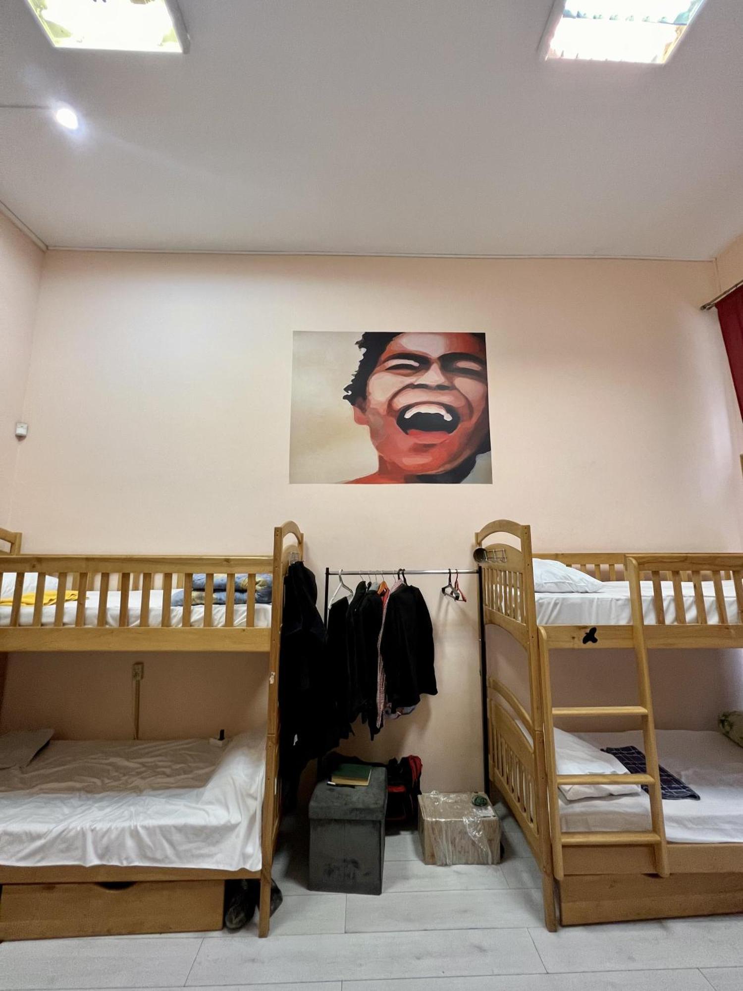 Dja Hostel Kiev Dış mekan fotoğraf